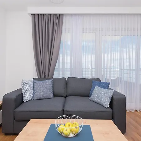 Buena Vista * Μακάρσκα