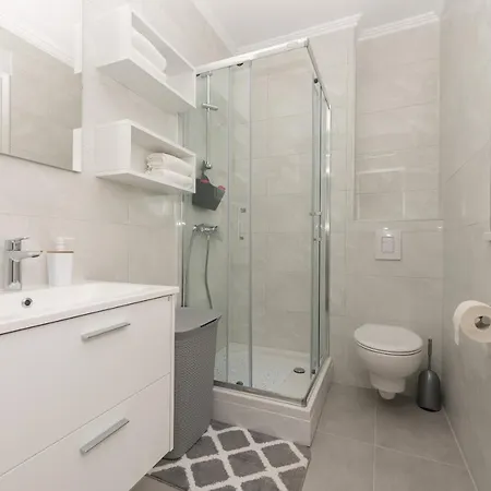 Buena Vista * Μακάρσκα